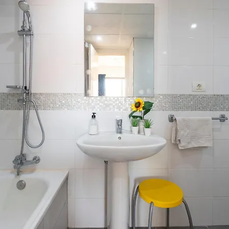 아파트 Wonderful 2 Bedroom Location 로스크리스티아노스