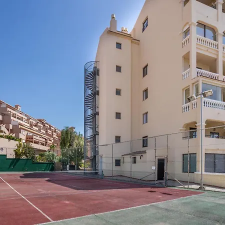 Wonderful 2 Bedroom Location * לוס כריסטיאנוס